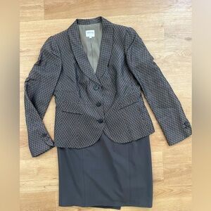 Armani Collezioni Antinea Chevron Jacquard Women’s Wool Suit Set Size 12